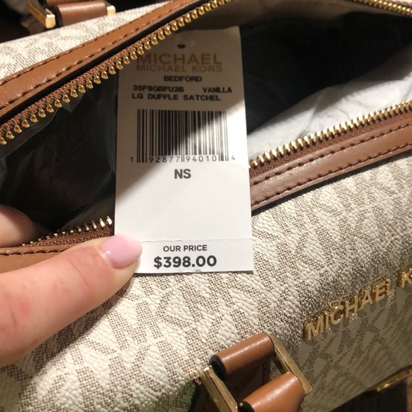 Michaels Kors - Picture 2 of 2